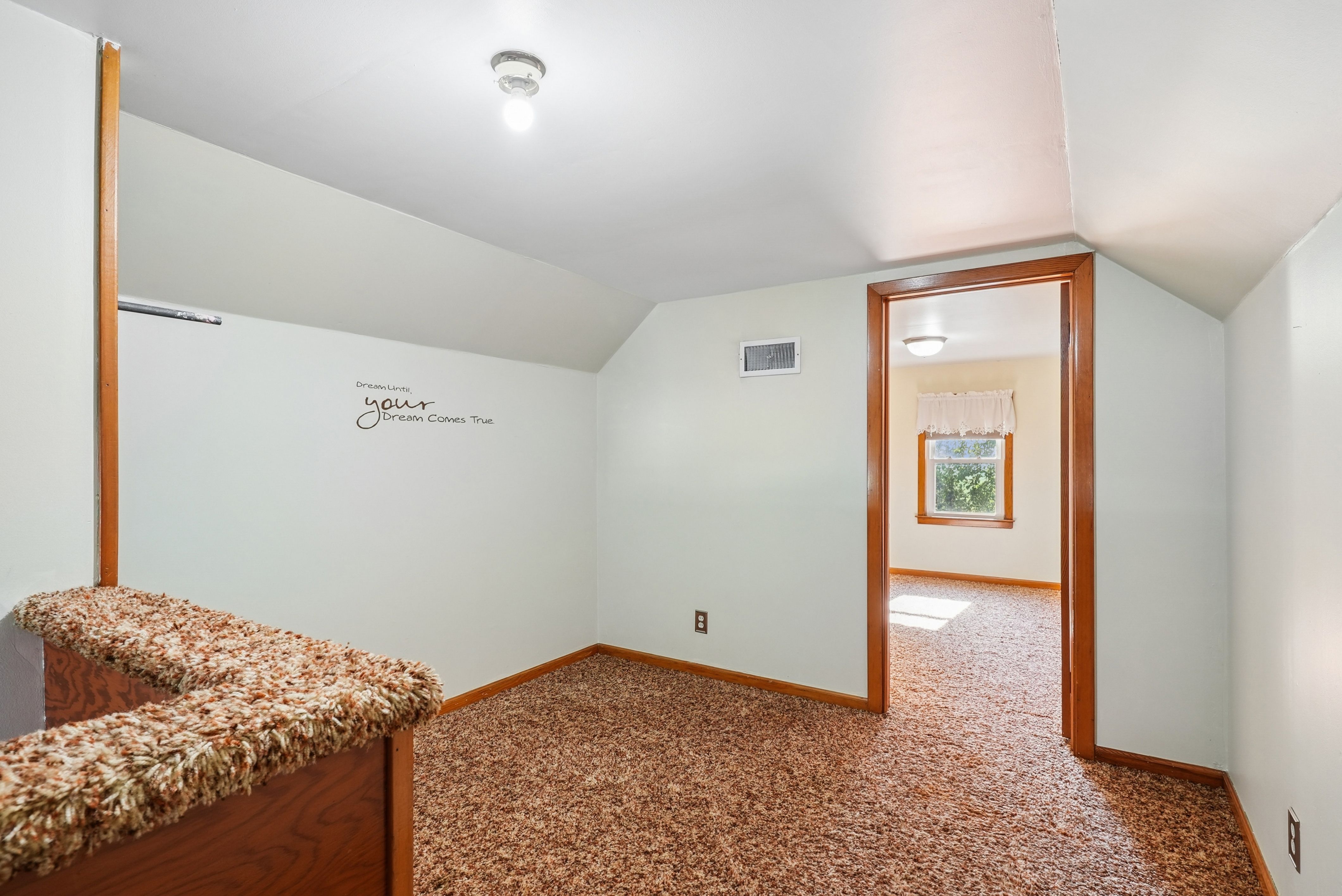 Listing Photo: 17-171 28481_Grand_Ave